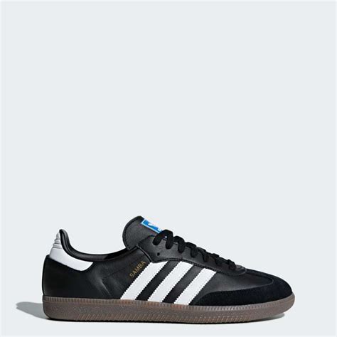 sepatu Adidas agustus